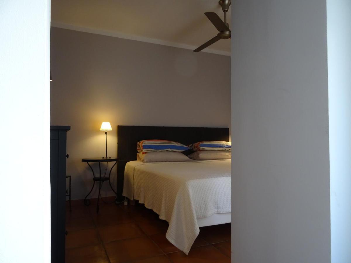 Apartamentos La Loba Медина Сидония Стая снимка